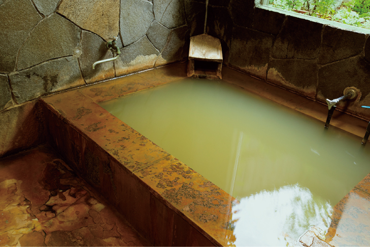 Yatsugatake’s natural hot spring Private hot spring <br>bath open 24 hours a day
